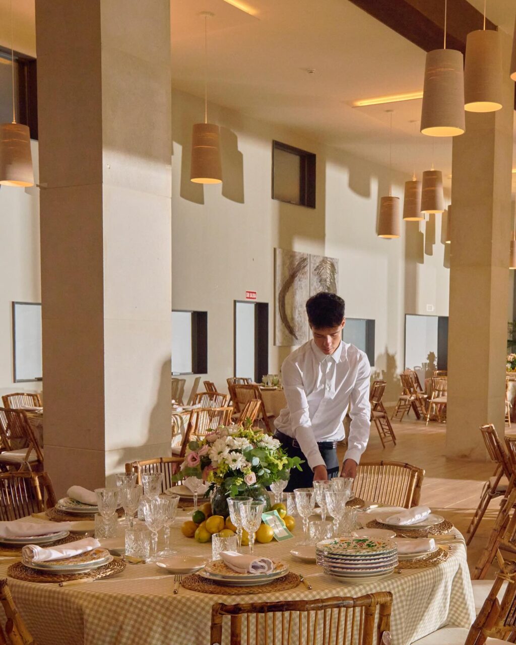 Cada detalle cuenta. Nuestro equipo cuida con mimo la preparación de cada mesa, creando ambientes elegantes y acogedores para que cada evento sea una experiencia inolvidable.

#eneldocatering #fincaastilbebyeneldo #lasallebyeneldo #grupoeneldo #venues #eventos2024 #eventossociales #eventocorporativo #eventosmadrid #venuesmadrid #venues #eventosexclusivos #cateringmadrid #gastronomiaespañola #bodas #lifestyle #beautyandlifestyle #placetobe