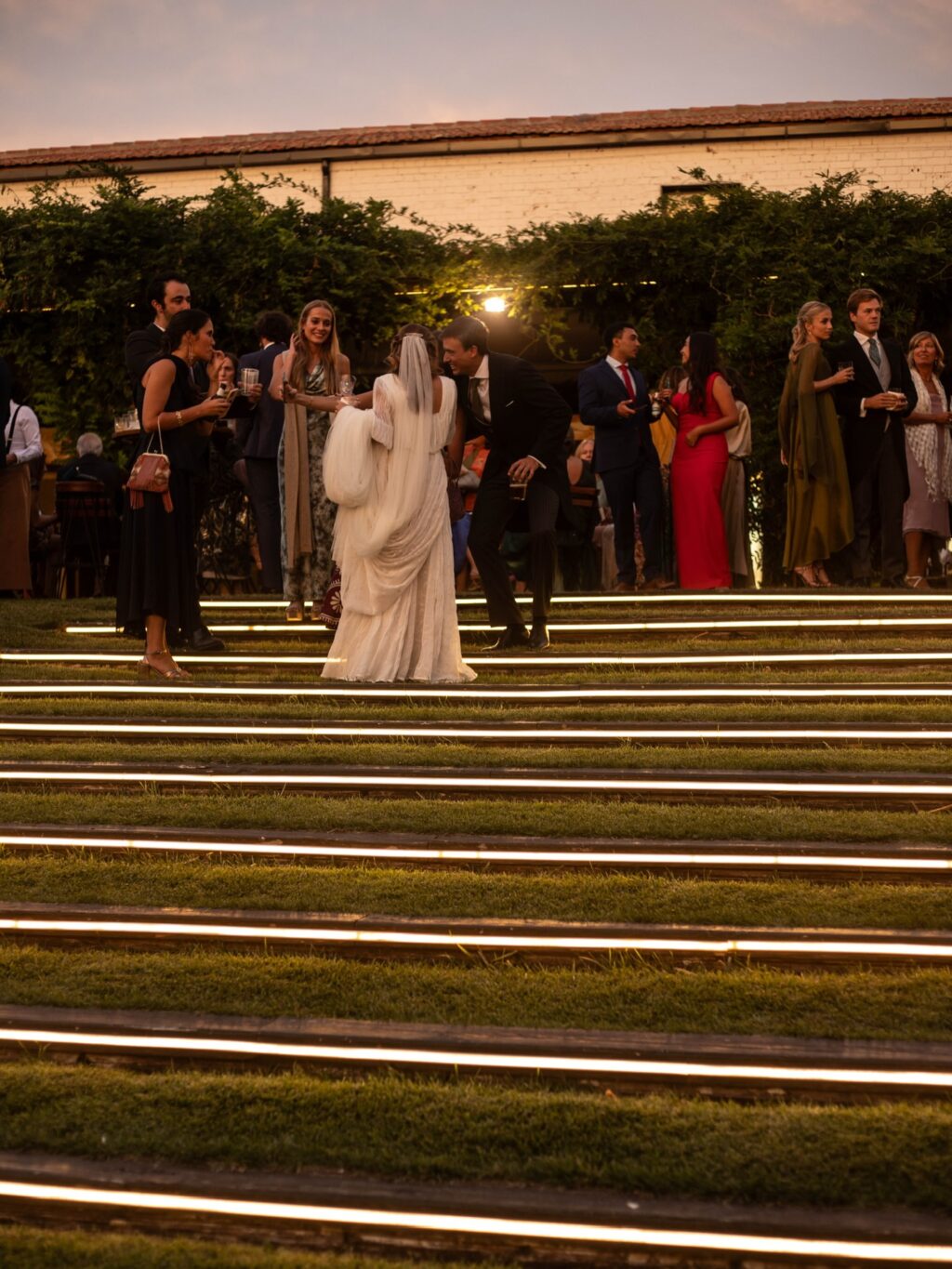 Ceremonias que emocionan, recuerdos para siempre. Así de espectacular quedó esta boda en el jardín de Finca Astilbe. Nosotros nos encargamos de que todo salga perfecto y sea un día inmejorable.
#eneldocatering #fincaastilbebyeneldo #lasallebyeneldo #grupoeneldo #eventos2026