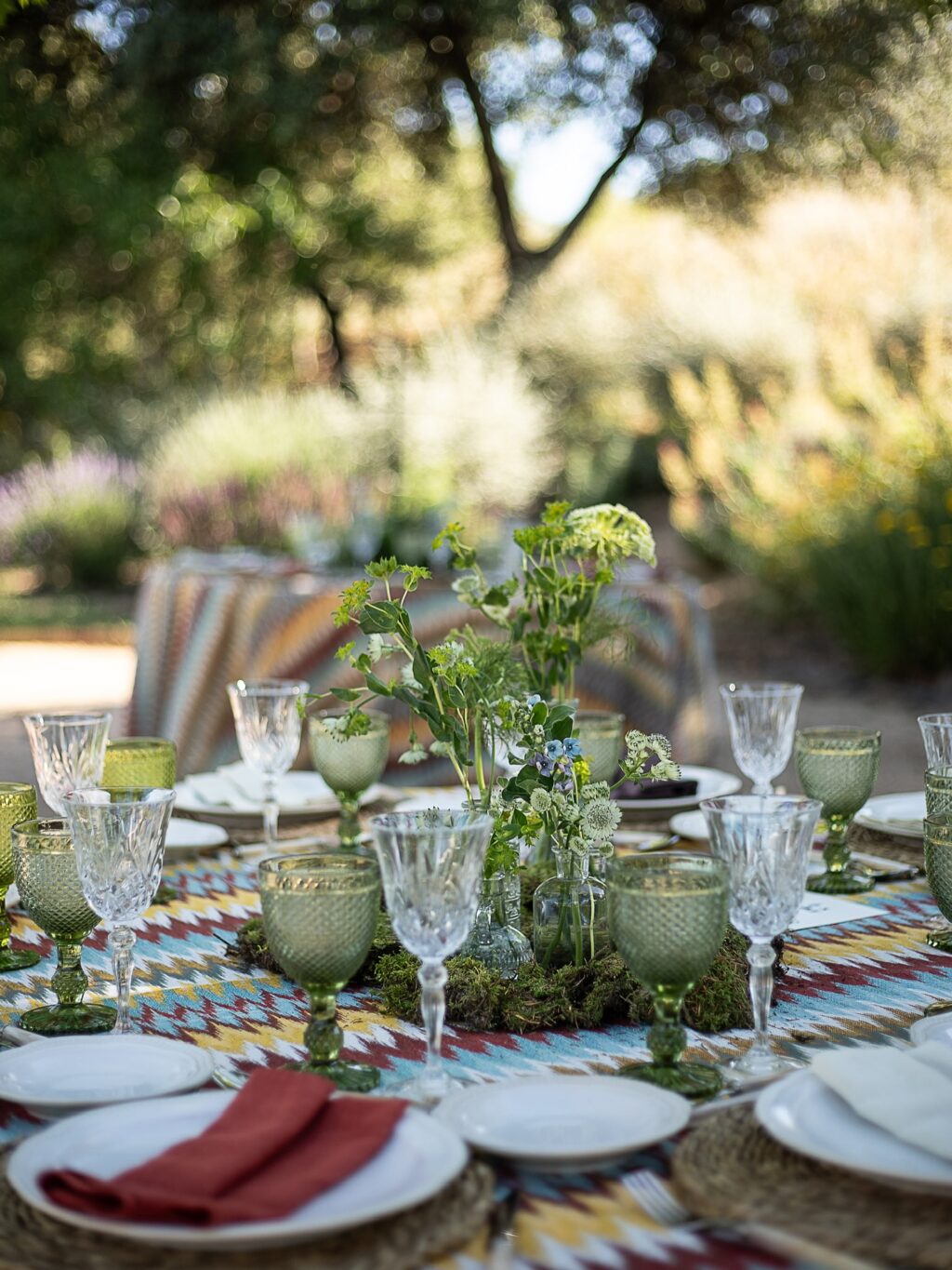 Así de espectaculares quedan las bodas en los jardines de Finca Astilbe. Un oasis cerca de Madrid donde celebrar rodeado de naturaleza. Elige entre nuestro menaje y mantelería para combinar con los colores del entorno. 

#eneldocatering #fincaastilbebyeneldo #lasallebyeneldo #grupoeneldo #venues #eventos2025 #eventossociales #eventocorporativo #eventosmadrid #venuesmadrid #venues #eventosexclusivos #cateringmadrid #gastronomiaespañola #bodas #lifestyle #beautyandlifestyle #placetobe