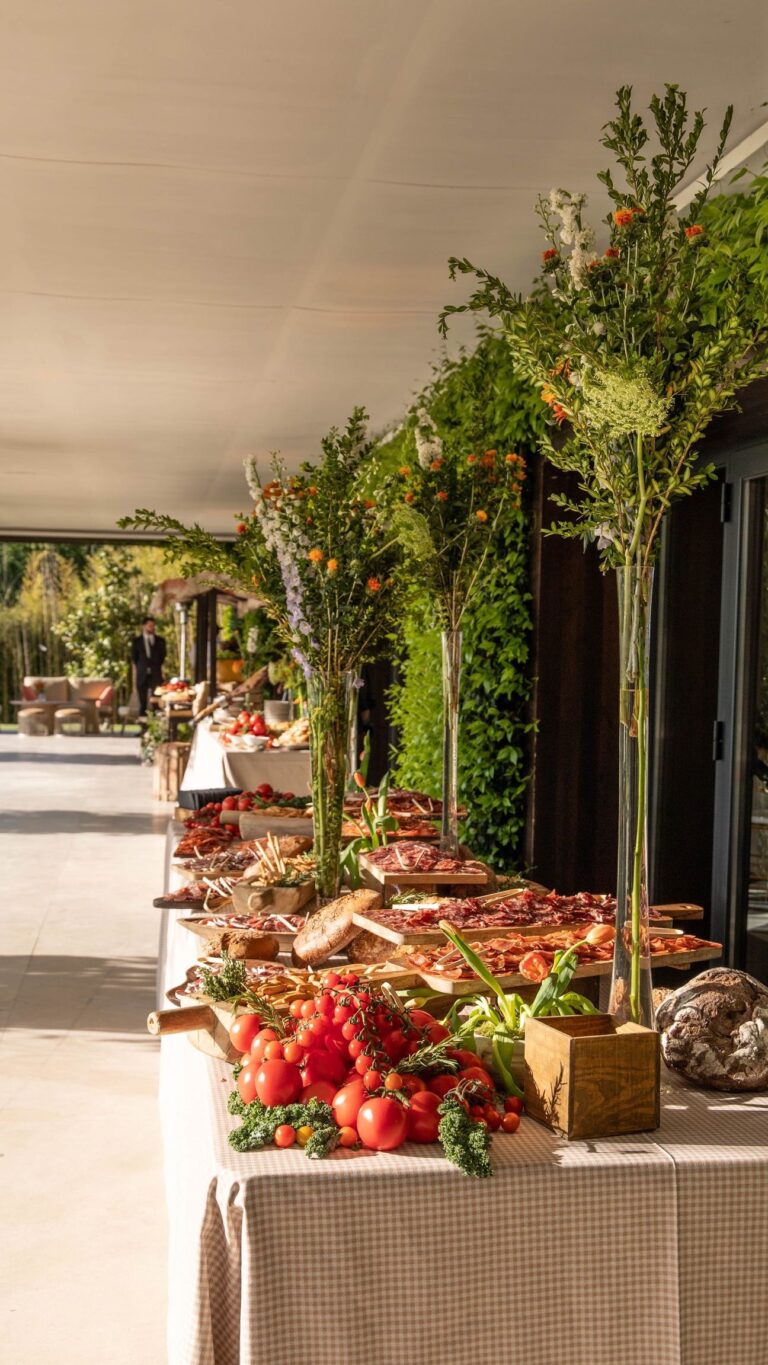 Los mejores eventos corporativos son en Finca Astilbe. Descubre en este reel a qué nos referimos. No te quedes sin el sitio de moda de Madrid para la próxima temporada! 

#eneldocatering #fincaastilbebyeneldo #lasallebyeneldo #grupoeneldo #venues #eventos2025 #eventossociales #eventocorporativo #eventosmadrid #venuesmadrid #venues #eventosexclusivos #cateringmadrid #gastronomiaespañola #bodas #lifestyle #beautyandlifestyle #placetobe