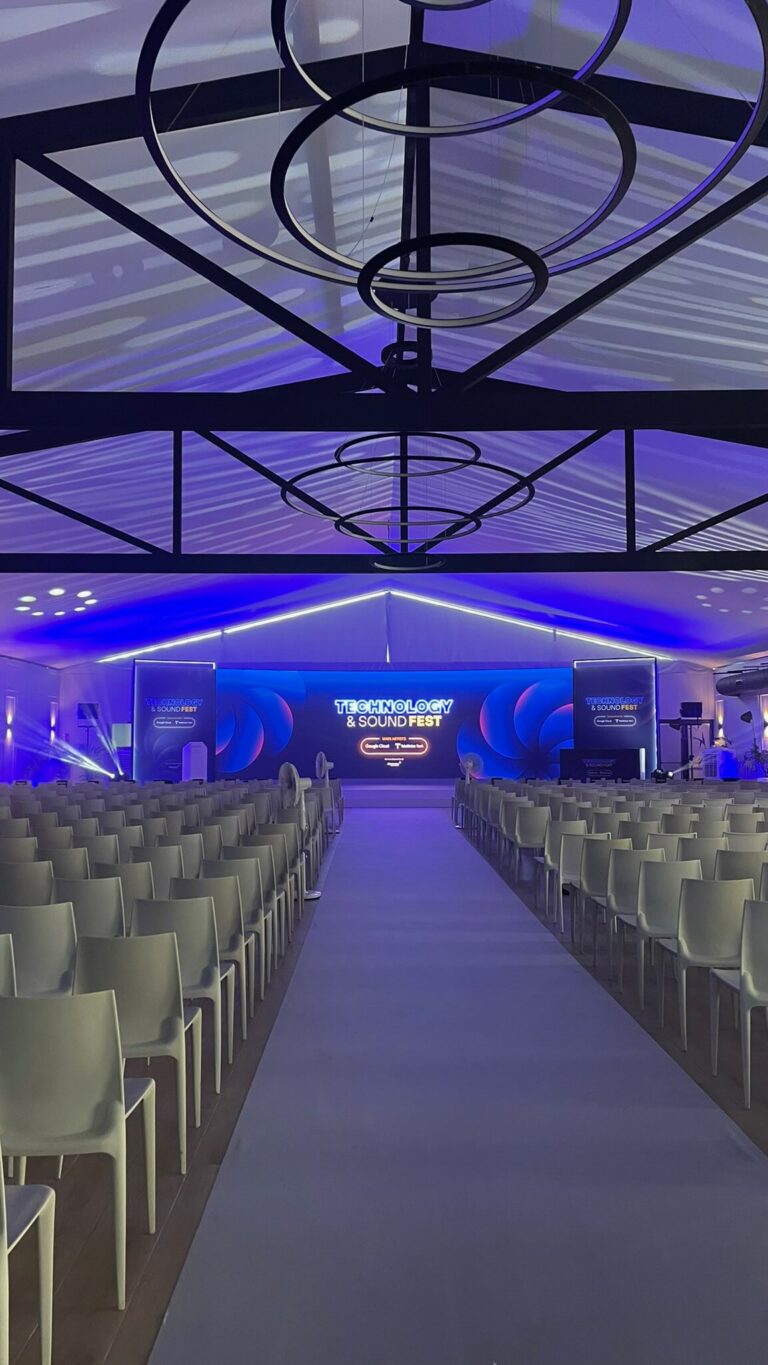 Descubre en este reel lo bien que quedan los eventos corporativos en Finca Astilbe. Gracias a nuestros espacios flexibles, nos adaptamos a cualquier tipo de evento y número de invitados, convirtiendo nuestra finca en el lugar idóneo para organizar eventos de empresa.

#eneldocatering #fincaastilbebyeneldo #lasallebyeneldo #grupoeneldo #venues #eventos2025 #eventossociales #eventocorporativo #eventosmadrid #venuesmadrid #venues #eventosexclusivos #cateringmadrid #gastronomiaespañola #bodas #lifestyle #beautyandlifestyle #placetobe