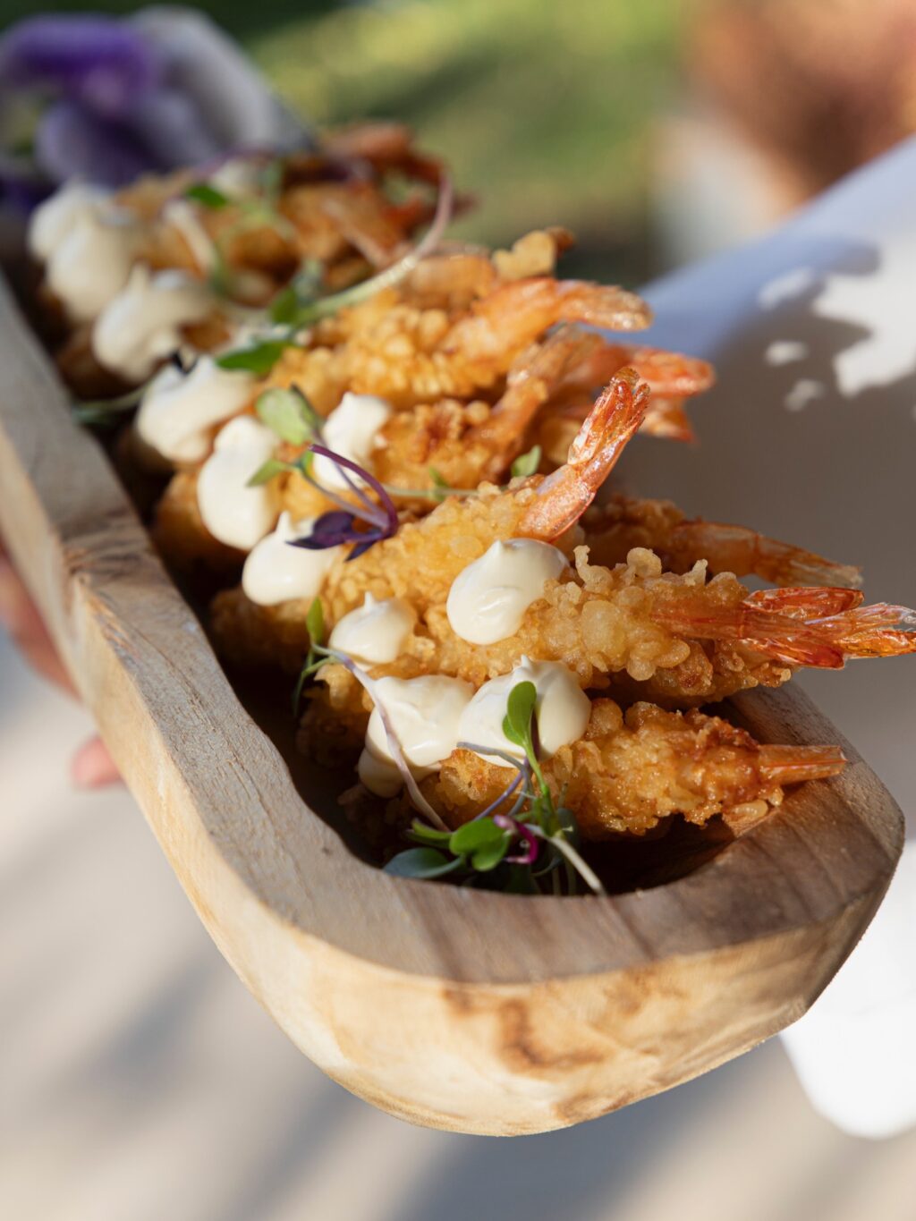 Sabores que impactan desde el primer bocado! Nuestros aperitivos, creados por chefs expertos con ingredientes frescos y de primera calidad, combinan tradición e innovación para sorprender a tus invitados en cada evento.
#eneldocatering #fincaastilbebyeneldo #lasallebyeneldo #grupoeneldo #eventos2026