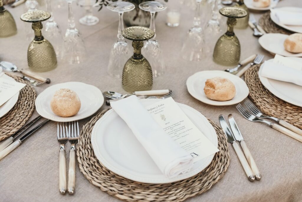 Boda en Finca Astilbe. Un espacio rodeado de naturaleza, diseñado para celebraciones donde el entorno y los detalles importan. La decoración floral es de @bukkaflores
ð¸ @especial_fotografos
#eneldocatering #fincaastilbebyeneldo #lasallebyeneldo #grupoeneldo #eventos2026