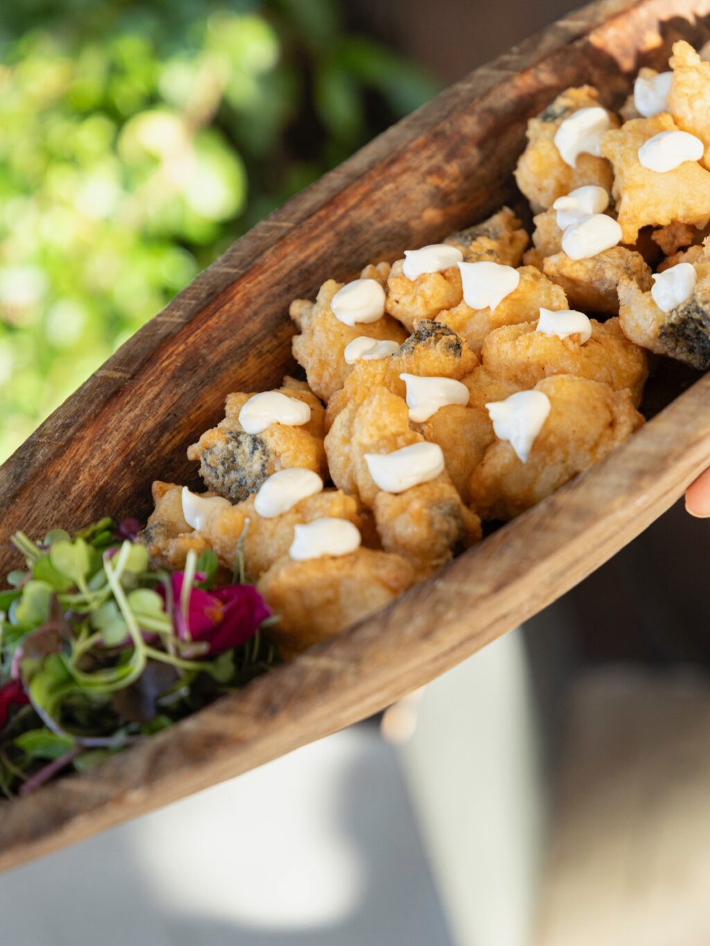 Sabores que impactan desde el primer bocado! Nuestros aperitivos, creados por chefs expertos con ingredientes frescos y de primera calidad, combinan tradición e innovación para sorprender a tus invitados en cada evento.
#eneldocatering #fincaastilbebyeneldo #lasallebyeneldo #grupoeneldo #eventos2026