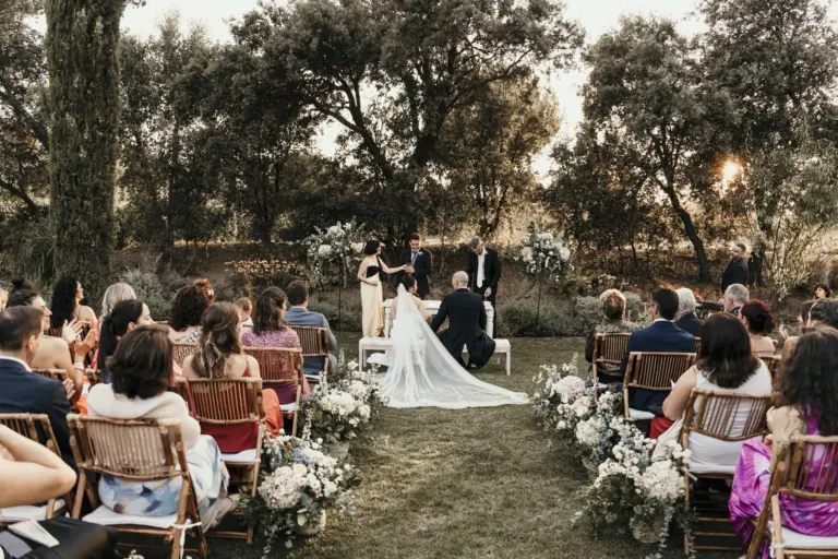 Cada boda que vivimos junto a vosotros es única, auténtica y llena de momentos que emocionan de verdad. Gracias por confiar en nosotros para formar parte de recuerdos que duran toda la vida. Vosotros ponéis la magia… nosotros solo ayudamos a hacerla realidad.

#eneldocatering #fincaastilbebyeneldo #lasallebyeneldo #grupoeneldo #eventos2026