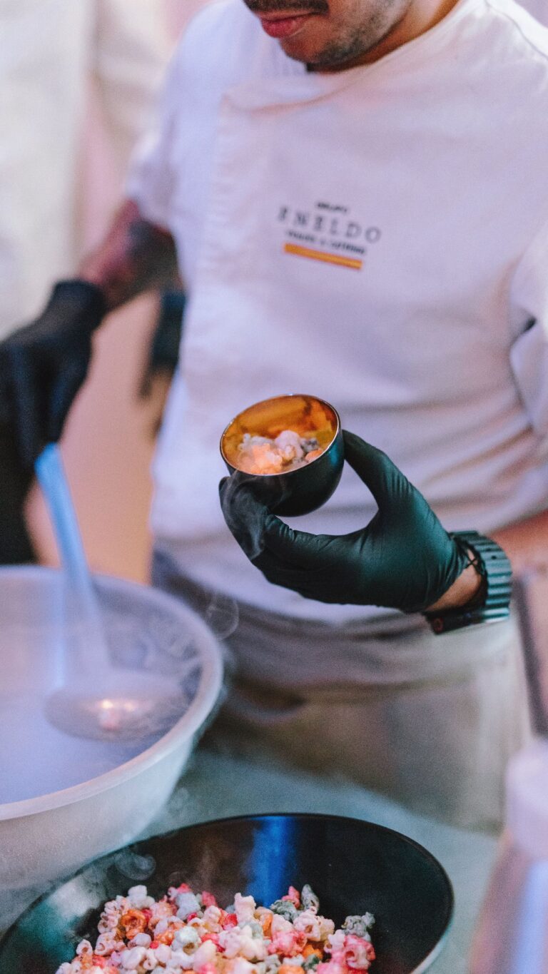 Alta gastronomía a medida. Nuestro equipo de chefs diseña menús personalizados con los que sorprender a tus invitados. Preparación en directo, sabroso e innovador, así nos gusta celebrar a nosotros!

#eneldocatering #fincaastilbebyeneldo #lasallebyeneldo #grupoeneldo #venues #eventos2025 #eventossociales #eventocorporativo #eventosmadrid #venuesmadrid #venues #eventosexclusivos #cateringmadrid #gastronomiaespañola #bodas #lifestyle #beautyandlifestyle #placetobe