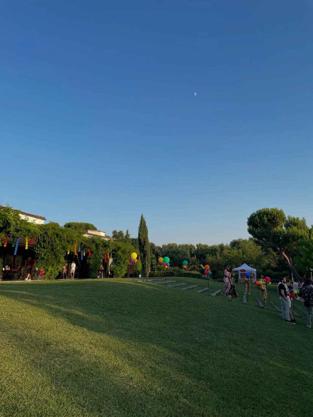 Un team building original y divertido en Finca Astilbe. Porque nuestros espacios se adaptan a cualquier propuesta para llevar a cabo vuestras increibles ideas.

#eneldocatering #fincaastilbebyeneldo
#lasallebyeneldo #grupoeneldo #venues #eventos2025
#eventossociales #eventocorporativo #eventosmadrid
#venuesmadrid #venues #eventosexclusivos
#cateringmadrid #gastronomiaespañola #bodas
#lifestyle #beautyandlifestyle #placetobe