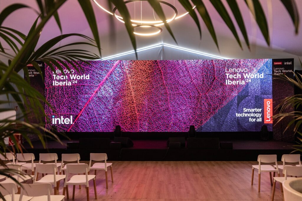 Eventazo de @lenovoes en Finca Astilbe. Nos encanta resaltar el espíritu de cada marca en los eventos corporativos que hacemos en nuestros espacios a través de la atención al detalle, el trato con los clientes y la calidad de los productos.

#eneldocatering #fincaastilbebyeneldo #lasallebyeneldo #grupoeneldo #venues #eventos2025 #eventossociales #eventocorporativo #eventosmadrid #venuesmadrid #venues #eventosexclusivos #cateringmadrid #gastronomiaespañola #bodas #lifestyle #beautyandlifestyle #placetobe