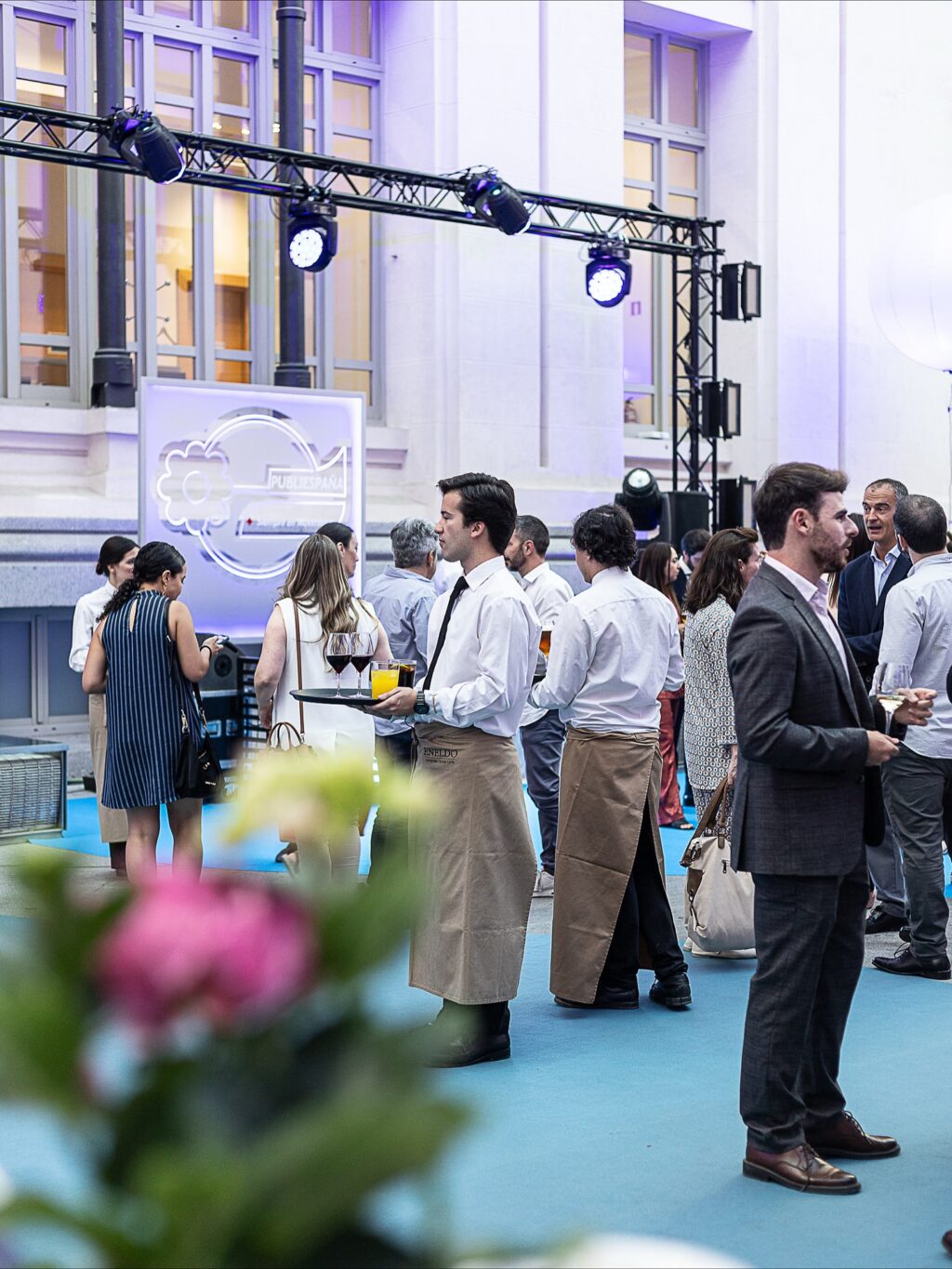 Es un placer formar parte de eventos tan impresionantes como el 35 aniversario de @mediasetcom en lugares tan emblemáticos como el Palacio de Cibeles.
#eneldocatering #fincaastilbebyeneldo #lasallebyeneldo #grupoeneldo #venues #eventos2025 #eventossociales #eventocorporativo #eventosmadrid #venuesmadrid #venues #eventosexclusivos #cateringmadrid #gastronomiaespañola #bodas #lifestyle #beautyandlifestyle #placetobe