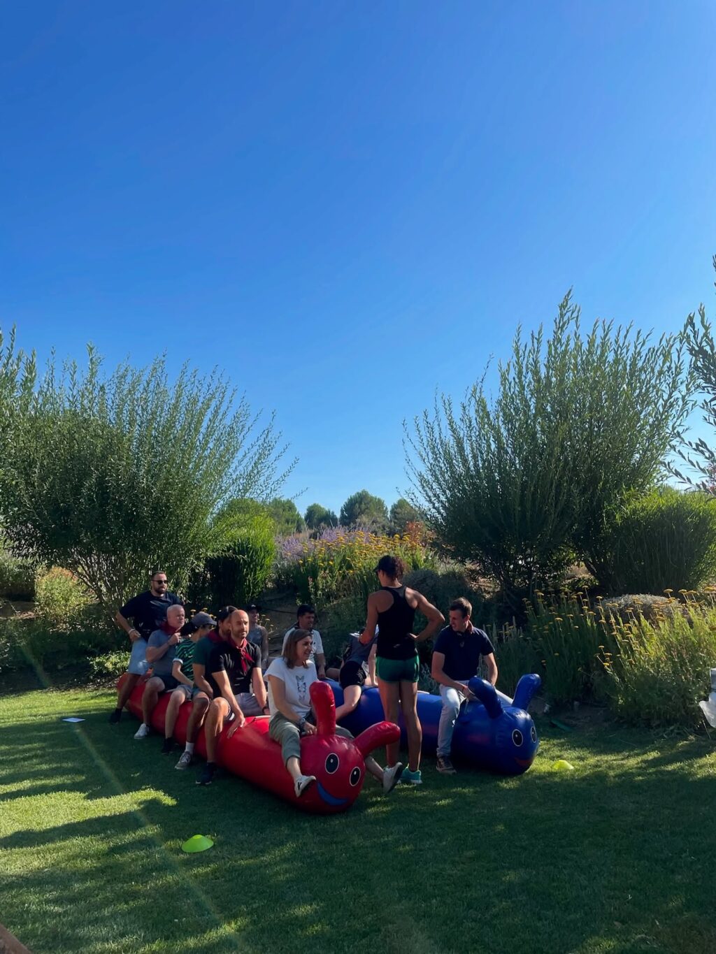 Un team building original y divertido en Finca Astilbe. Porque nuestros espacios se adaptan a cualquier propuesta para llevar a cabo vuestras increibles ideas.

#eneldocatering #fincaastilbebyeneldo
#lasallebyeneldo #grupoeneldo #venues #eventos2025
#eventossociales #eventocorporativo #eventosmadrid
#venuesmadrid #venues #eventosexclusivos
#cateringmadrid #gastronomiaespañola #bodas
#lifestyle #beautyandlifestyle #placetobe