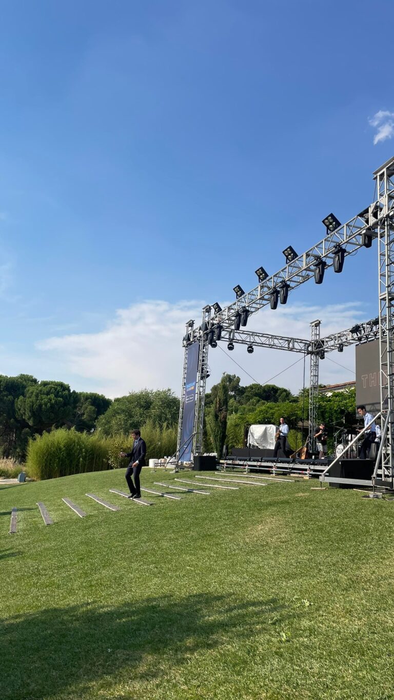 En Grupo Eneldo nos encanta celebrar a lo grande vuestros éxitos empresariales. Hoy os enseñamos cómo quedó este increíble evento corporativo de @telefonicatech @googlecloud 

#eneldocatering #fincaastilbebyeneldo #lasallebyeneldo #grupoeneldo #venues #eventos2025 #eventossociales #eventocorporativo #eventosmadrid #venuesmadrid #venues #eventosexclusivos #cateringmadrid #gastronomiaespañola #bodas #lifestyle #beautyandlifestyle #placetobe