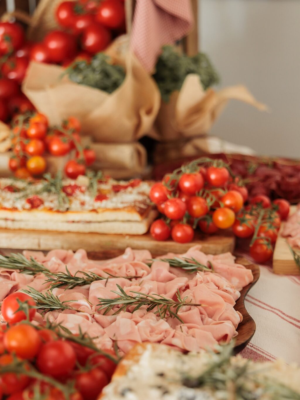Saborea la auténtica cocina italiana con nuestro puesto de comida. Pasta al dente, salsas artesanales, focaccias y sabores que transportan. Descubre cómo podemos incorporar este montaje en tu próximo evento. ð®ð¹ðð

#eneldocatering #fincaastilbebyeneldo #lasallebyeneldo #grupoeneldo #venues #eventos2025 #eventossociales #eventocorporativo #eventosmadrid #venuesmadrid #venues #eventosexclusivos #cateringmadrid #gastronomiaespañola #bodas #lifestyle #beautyandlifestyle #placetobe