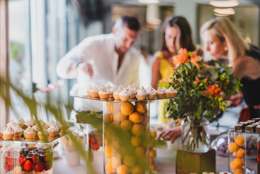 Un poco de lo que fue el eventazo de @boggoremember en Finca Astilbe. Porque nuestros eventos son siempre los mejores y en la mejor compañía. ðºð½ðª©

#eneldocatering #fincaastilbebyeneldo #lasallebyeneldo #grupoeneldo #venues #eventos2025 #eventossociales #eventocorporativo #eventosmadrid #venuesmadrid #venues #eventosexclusivos #cateringmadrid #gastronomiaespañola #bodas #lifestyle #beautyandlifestyle #placetobe