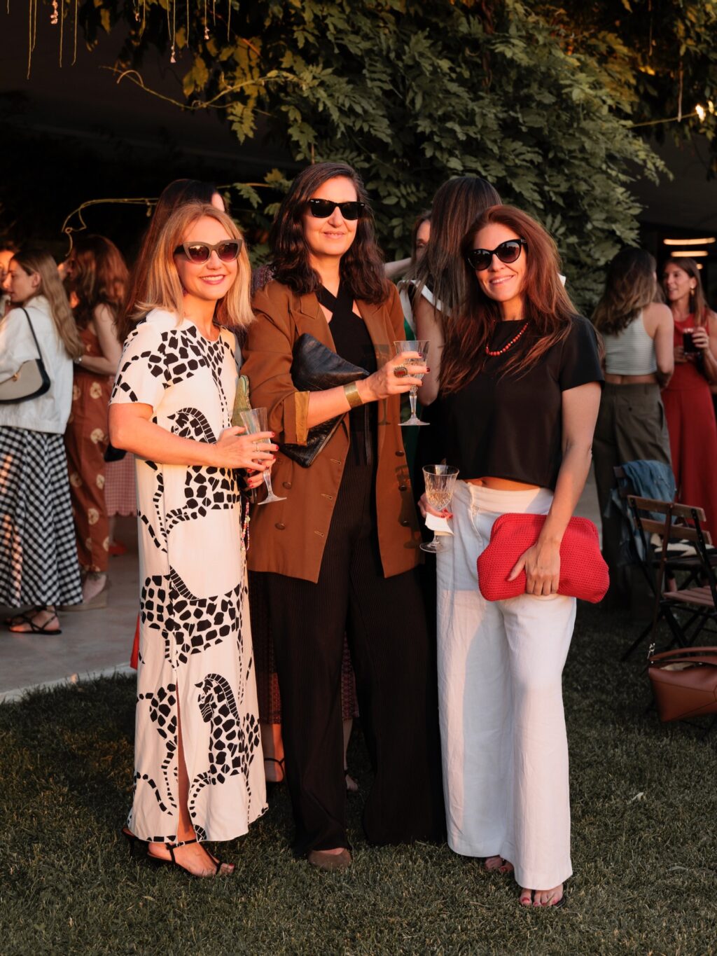 En Grupo Eneldo creemos que los mejores momentos se viven compartiendo sabores, sonrisas y buena compañía. Gracias por haber confiado en nosotros para vuestras celebraciones. Seguimos cocinando experiencias para hacer de cada evento un recuerdo inolvidable. ¡Feliz Navidad!
#eneldocatering #fincaastilbebyeneldo #lasallebyeneldo #grupoeneldo #eventos2025