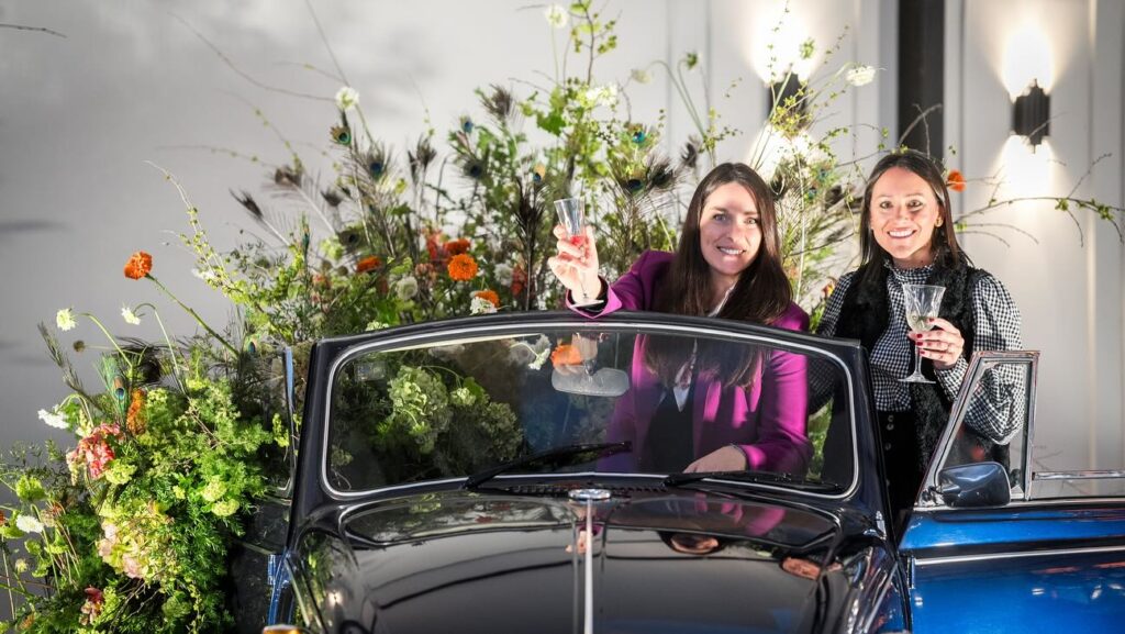 ¡Así disfrutó todo el mundo en la inauguración de la reforma de nuestra Finca Astilbe, un lugar único y versátil, perfecto para celebrar tu boda o evento corporativo con encanto y personalidad en Madrid! ✨ Gracias a todos los que participaron para hacer este evento posible. @liven_ph @options_es @alfabiaflores @eltallerdelucia @elenasuarezandco @cochesunicosbynachodevillota @heymickeyevents

#eneldocatering #fincaastilbebyeneldo #lasallebyeneldo
#grupoeneldo #venues #eventos2024 #eventossociales
#eventocorporativo #eventosmadrid #venuesmadrid #venues #eventosexclusivos #cateringmadrid #gastronomiaespañola
#bodas #lifestyle #beautyandlifestyle #placetobe