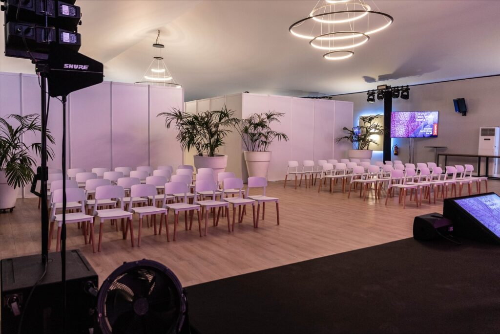 Eventazo de @lenovoes en Finca Astilbe. Nos encanta resaltar el espíritu de cada marca en los eventos corporativos que hacemos en nuestros espacios a través de la atención al detalle, el trato con los clientes y la calidad de los productos.

#eneldocatering #fincaastilbebyeneldo #lasallebyeneldo #grupoeneldo #venues #eventos2025 #eventossociales #eventocorporativo #eventosmadrid #venuesmadrid #venues #eventosexclusivos #cateringmadrid #gastronomiaespañola #bodas #lifestyle #beautyandlifestyle #placetobe