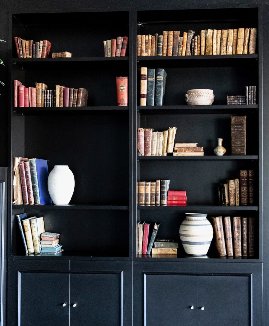 Ambientes versátiles y elegantes listos para adaptarse a tu estilo personal y necesidades. Creamos escenarios únicos para cada ocasión. Descubre Finca Astilbe en GrupoEneldo.es.
#eneldocatering #fincaastilbebyeneldo #lasallebyeneldo #grupoeneldo #eventos2025