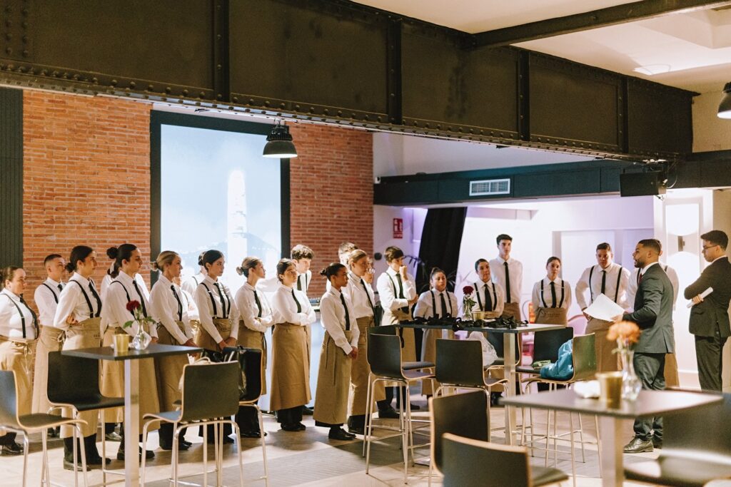 Detrás de todo éxito hay un equipo, trabajo duro y esfuerzo. En Grupo Eneldo llevamos más de 45 años trabajando con profesionales que lo dan todo para que vuestros eventos sean los mejores. Excelencia, dedicación y pasión en cada detalle.
#eneldocatering #fincaastilbebyeneldo #lasallebyeneldo #grupoeneldo #venues #eventos2025 #eventossociales #eventocorporativo #eventosmadrid #venuesmadrid #venues #eventosexclusivos #cateringmadrid #gastronomiaespañola #bodas #lifestyle #beautyandlifestyle #placetobe