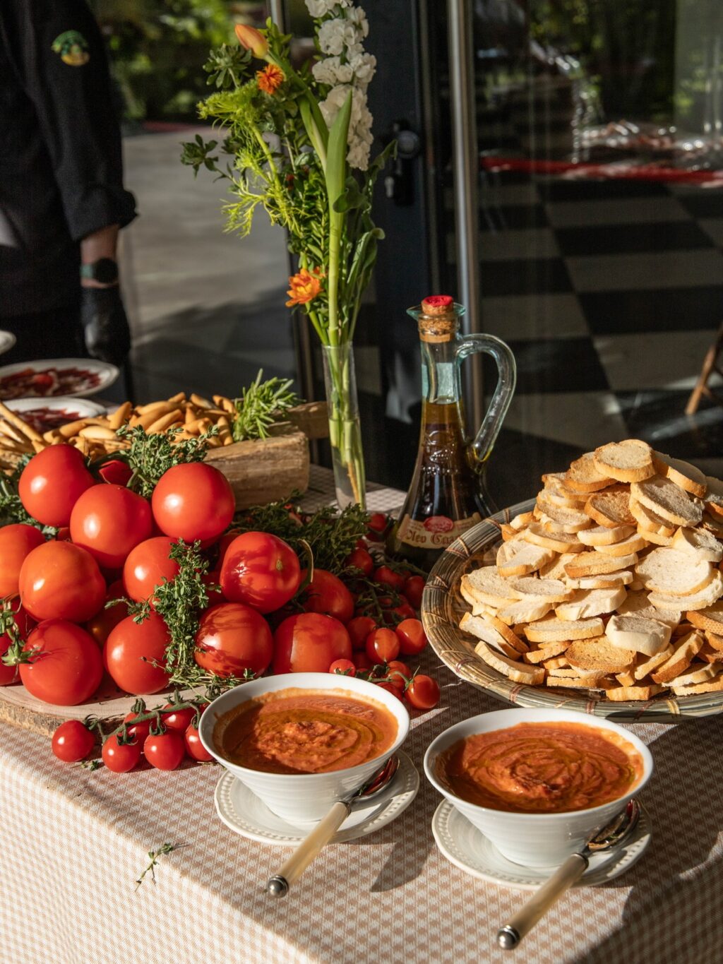Grupo Eneldo ofrece una solución 360° que abarca desde la planificación integral hasta la ejecución de tu evento, incluyendo catering de alta gastronomía, espacios propios exclusivos y atención a cada detalle. Con más de 45 años de experiencia en eventos en Madrid, combinan innovación, sostenibilidad y excelencia. Un servicio que garantiza experiencias memorables, adaptadas a cada cliente.

#eneldocatering #fincaastilbebyeneldo #lasallebyeneldo #grupoeneldo #venues #eventos2025 #eventossociales #eventocorporativo #eventosmadrid #venuesmadrid #venues #eventosexclusivos #cateringmadrid #gastronomiaespañola #bodas #lifestyle #beautyandlifestyle #placetobe